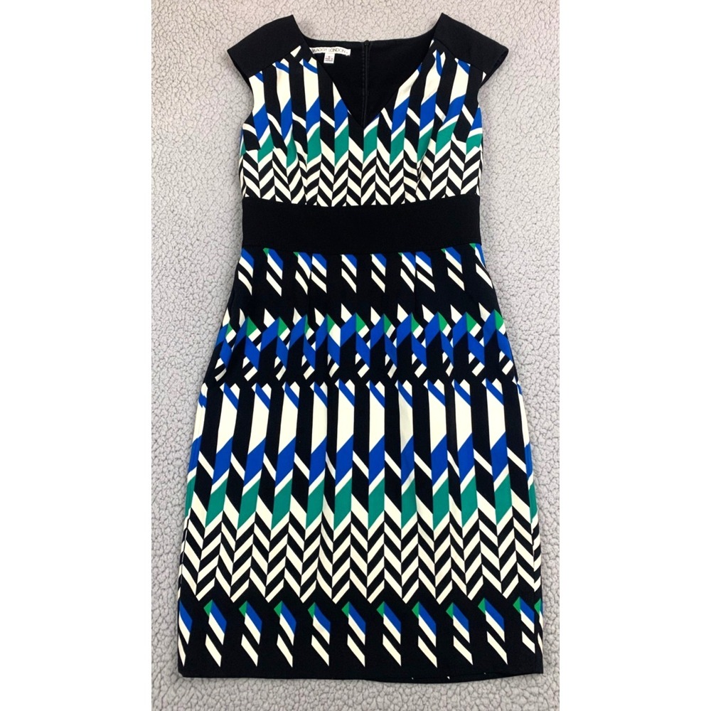 Maggy London Geometric Sheath Dress Women's Size 6 Cap‎ Sleeve V-Neck